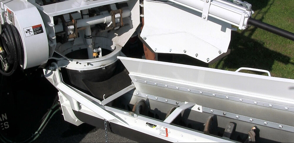 Zoomed in view of an auger sytem in the Zim-Mixer.